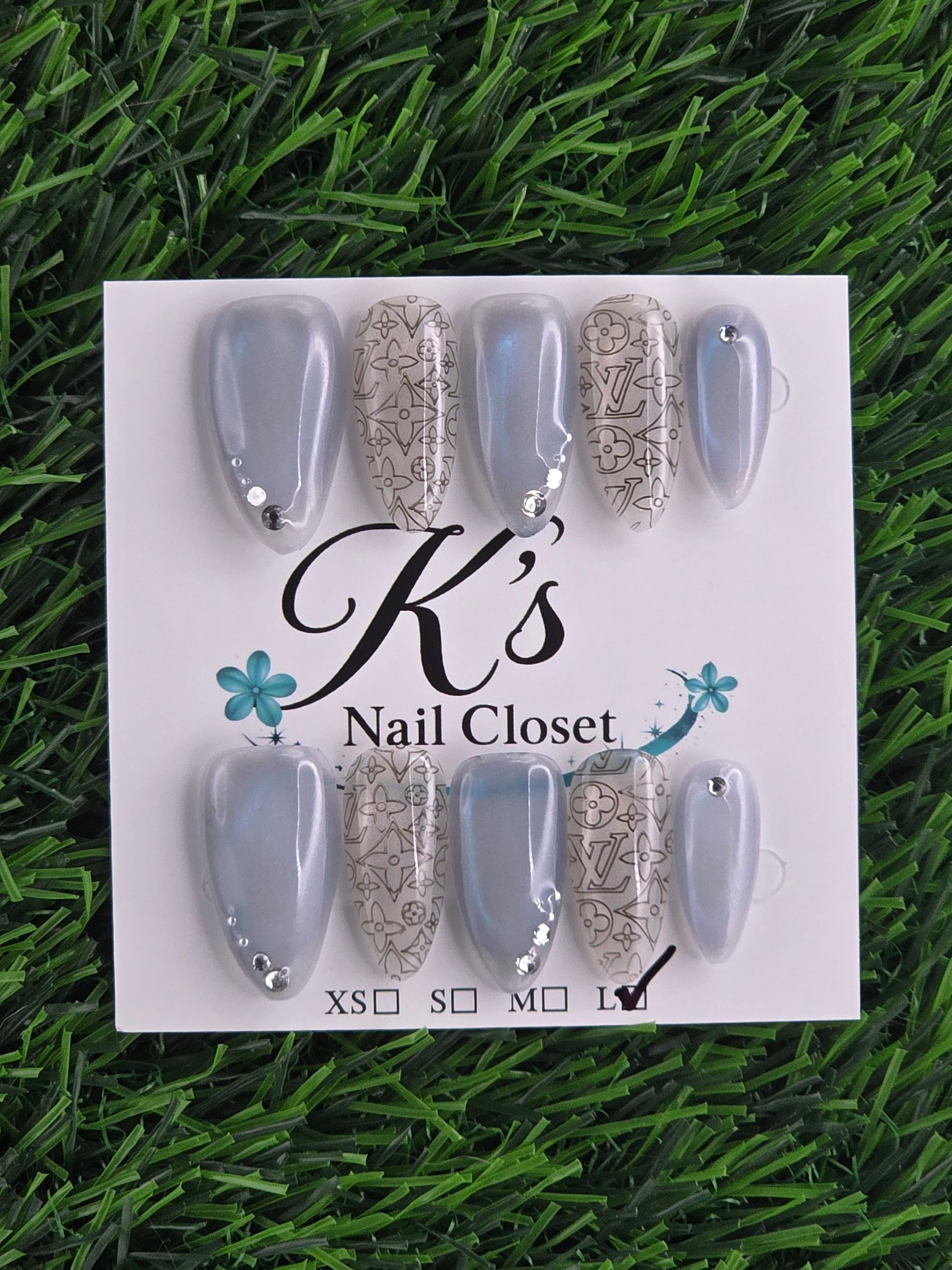 Almond Press-On Nails - Size M, L