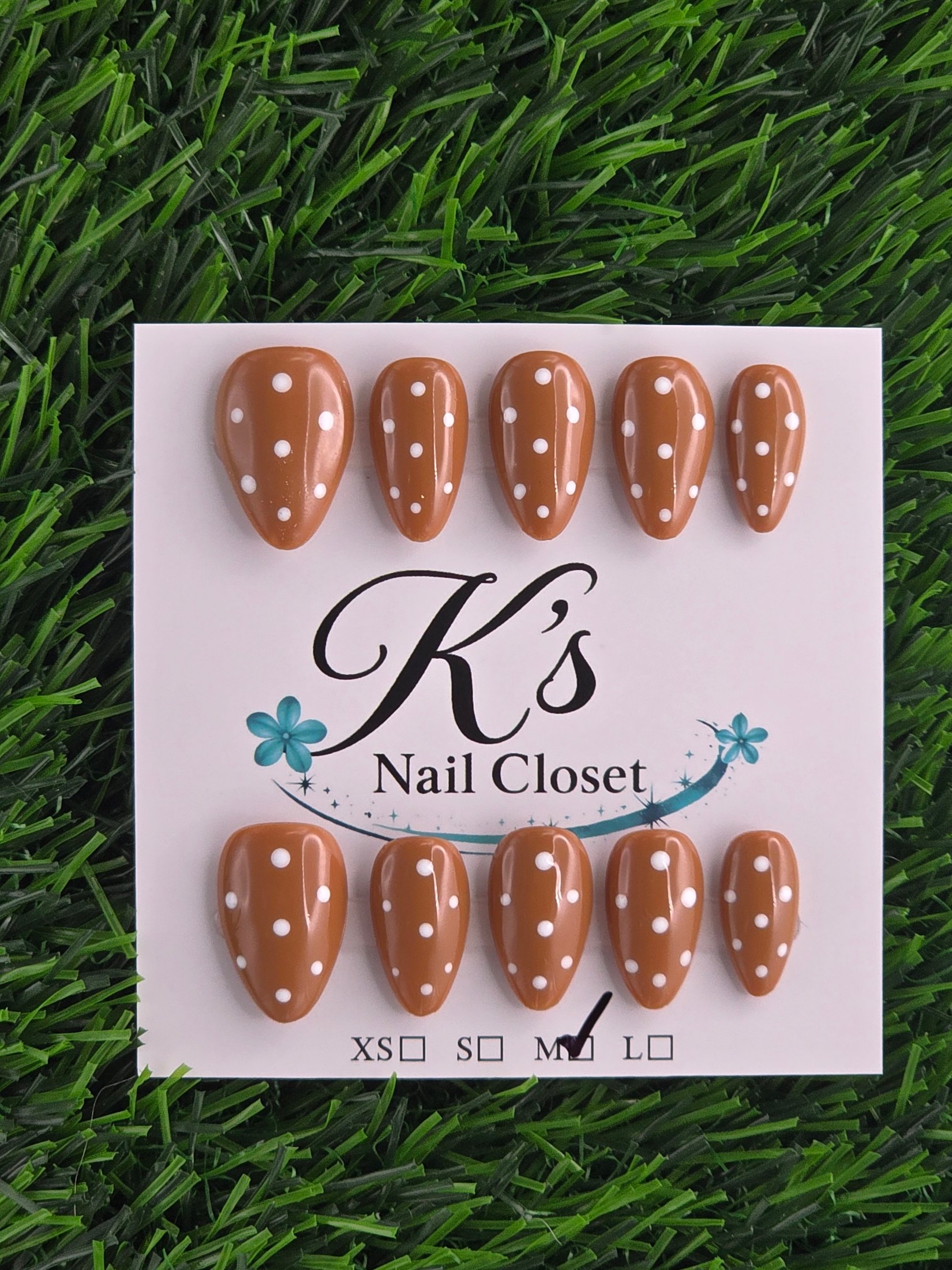 Short Almond Press-On Nails - Size M