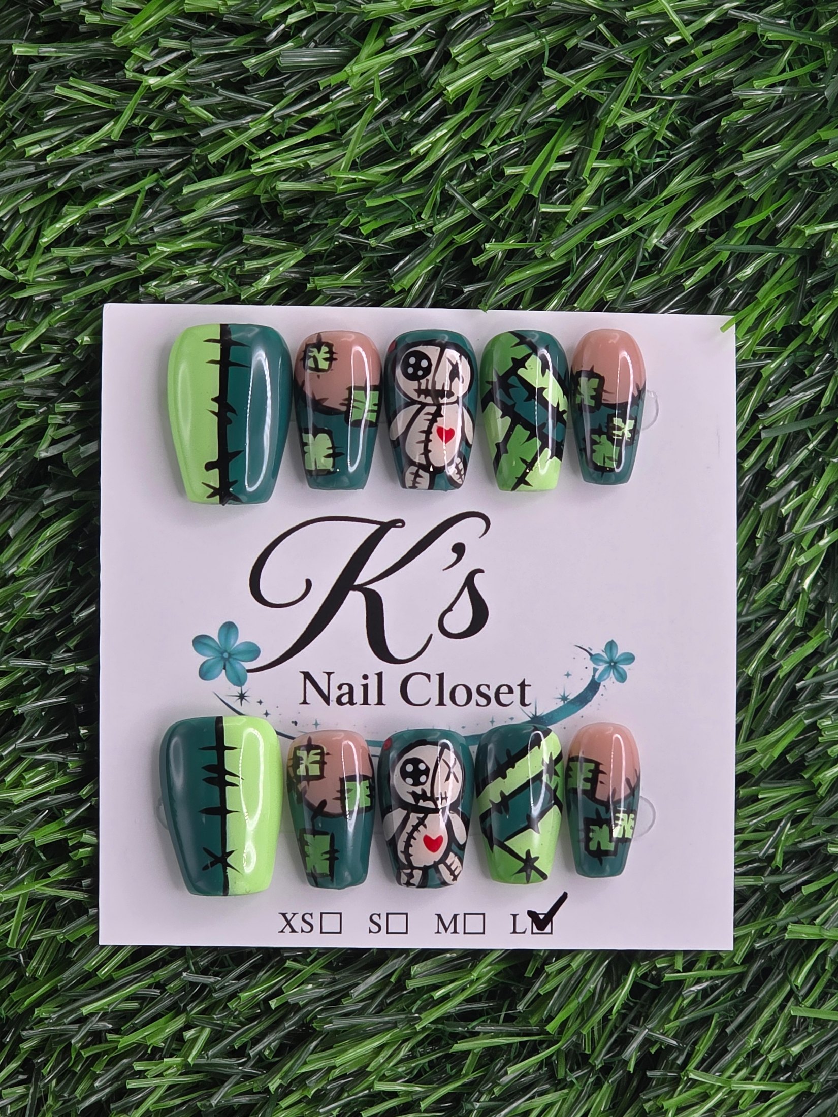 Coffin Press-On Nails - Size M, L