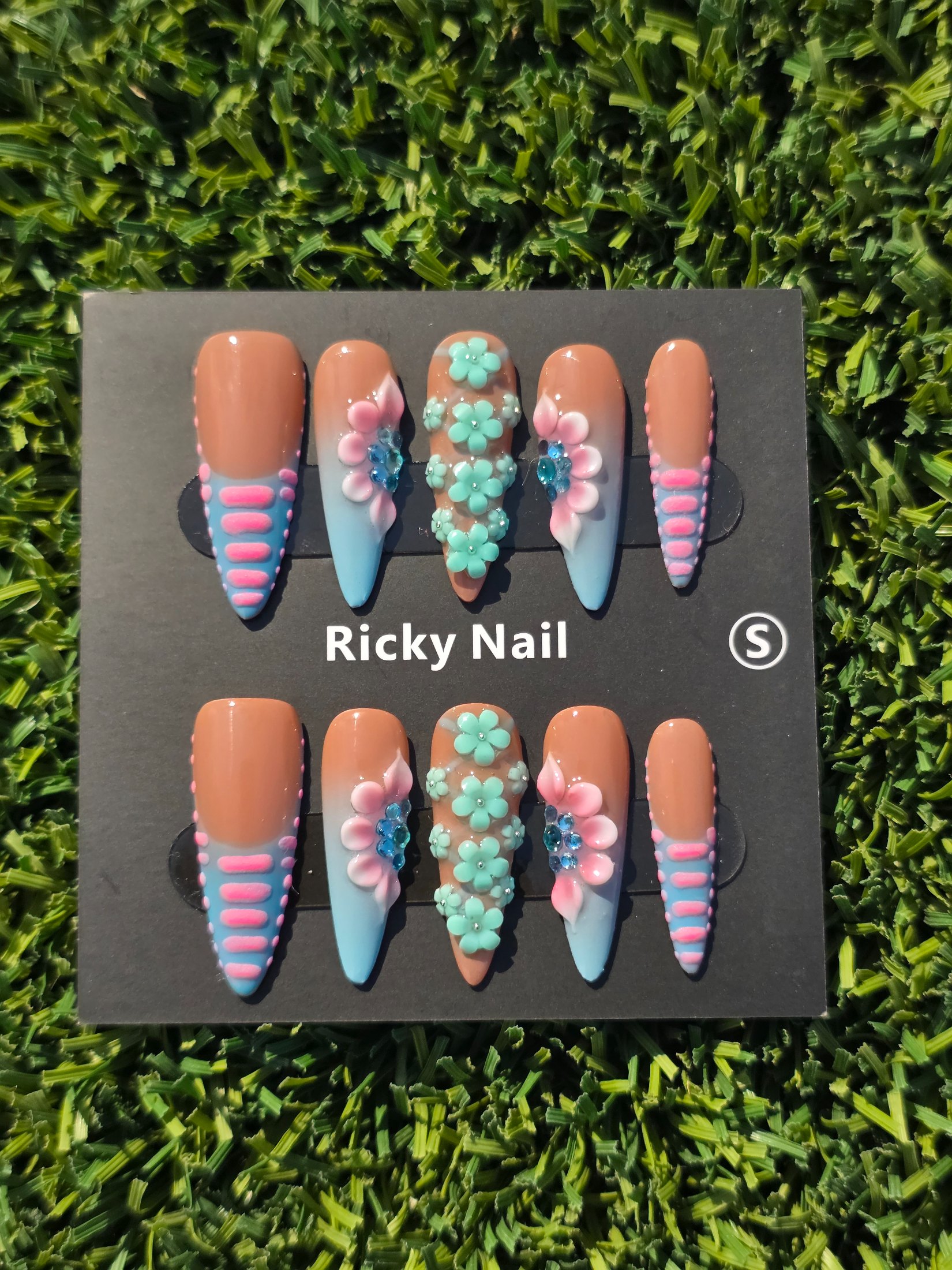 Ricky Press-On Nails - Size S