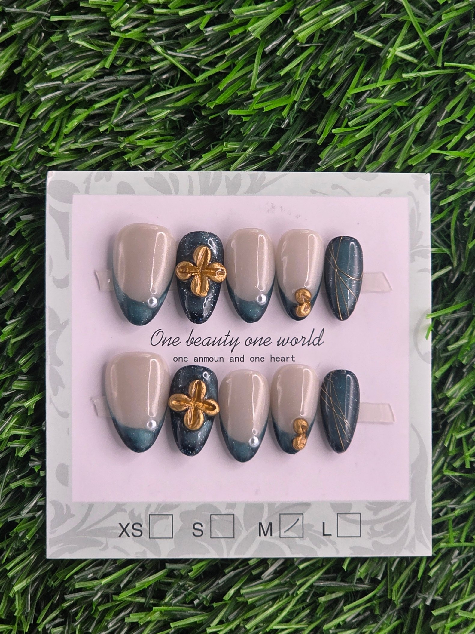 Short Almond Press-On Nails - Size M