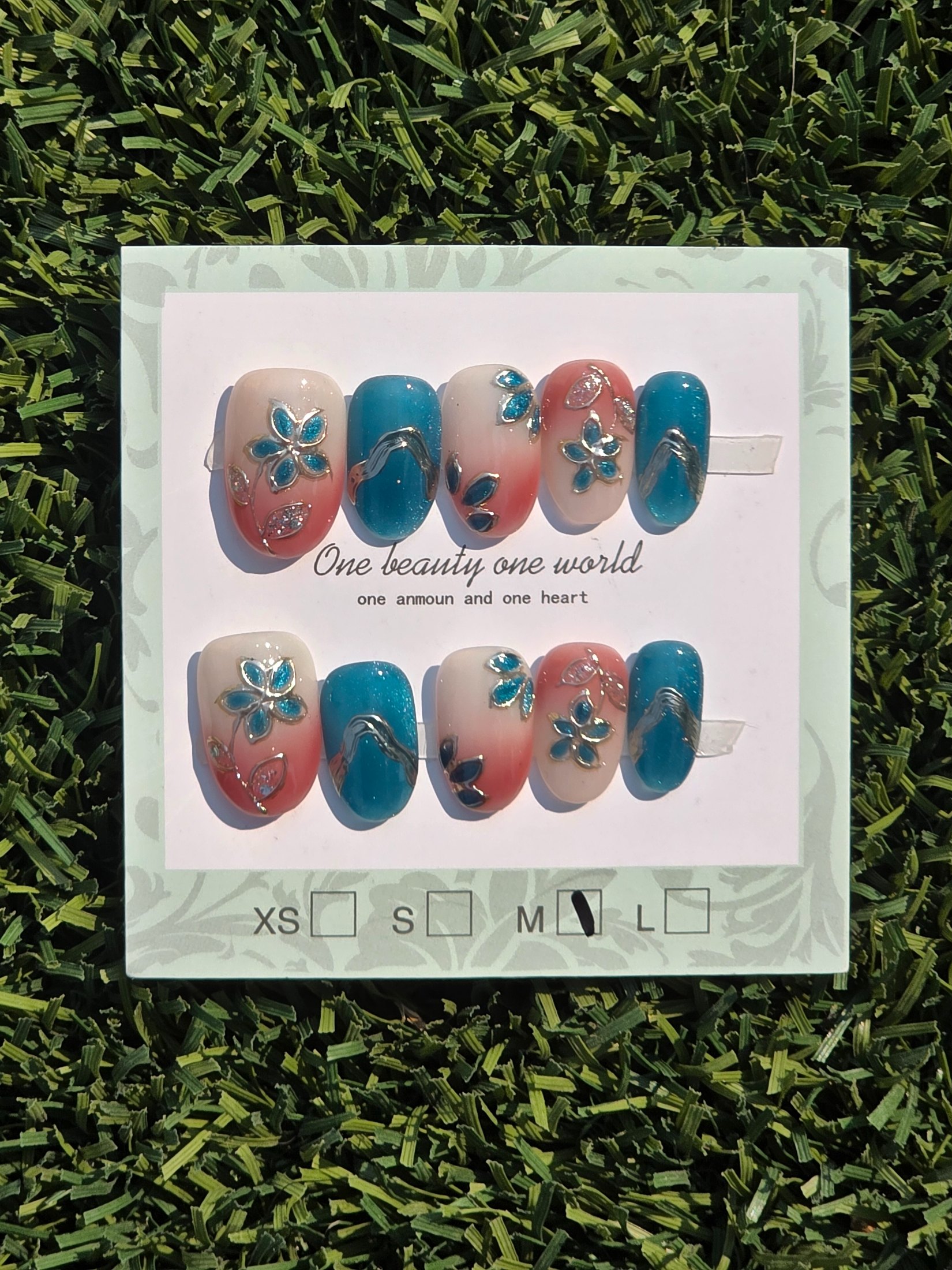 Blue and pink cateye Press-On Nails - Size M