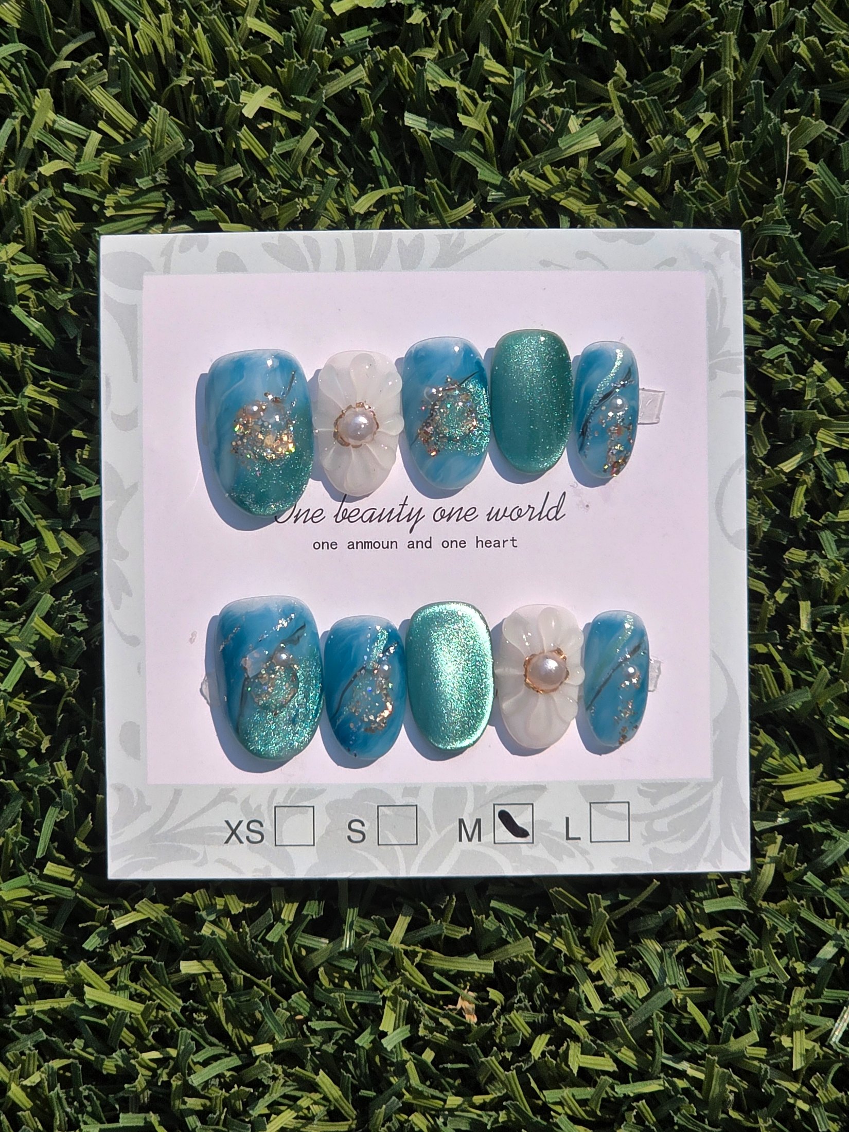 Blue cateye photo 1