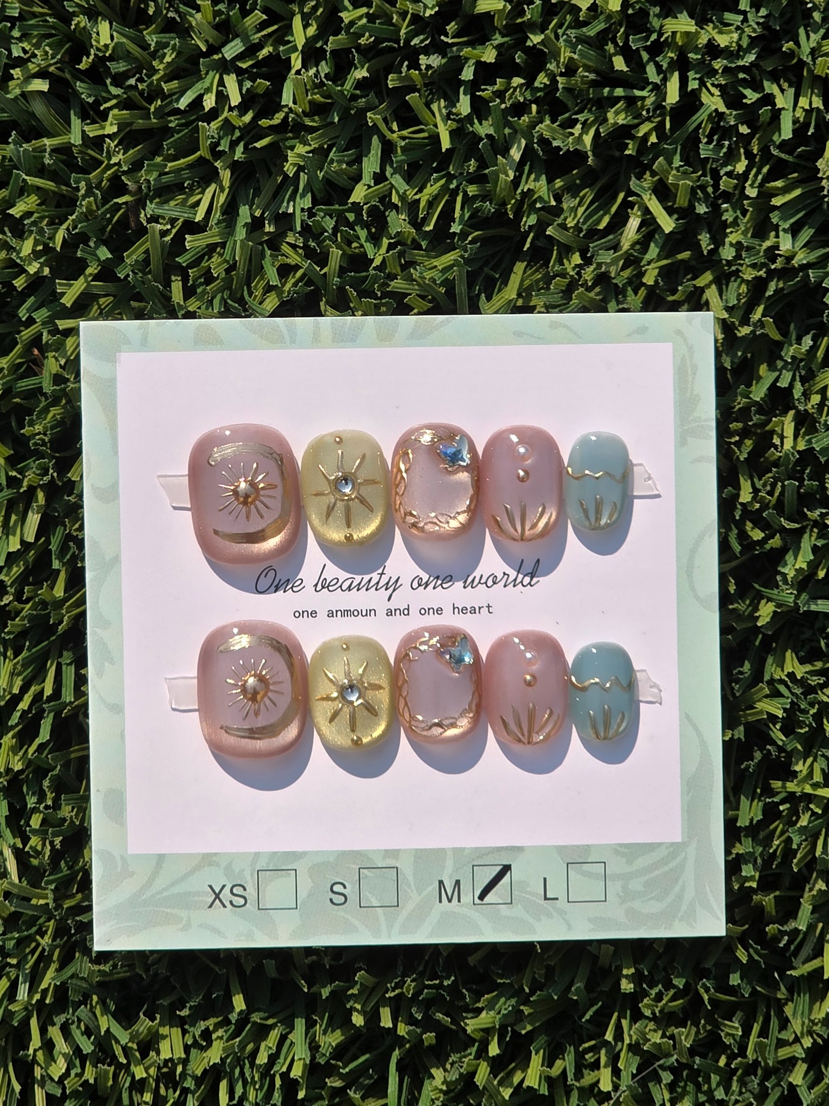 Pastel cateye photo 1