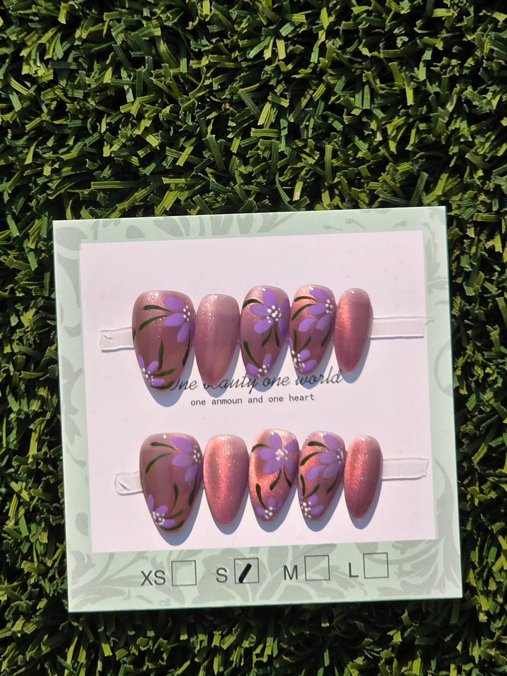 Purple and pink cateye photo 1