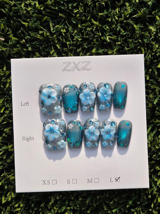 Blue cateye w/ blue flowers