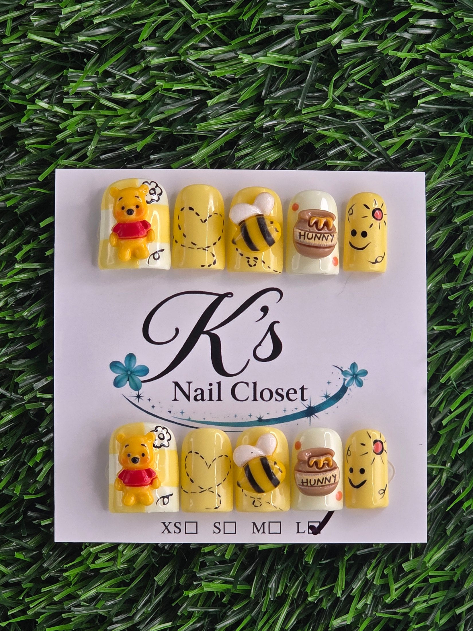 Character Set w/ Plastic Charm photo 1