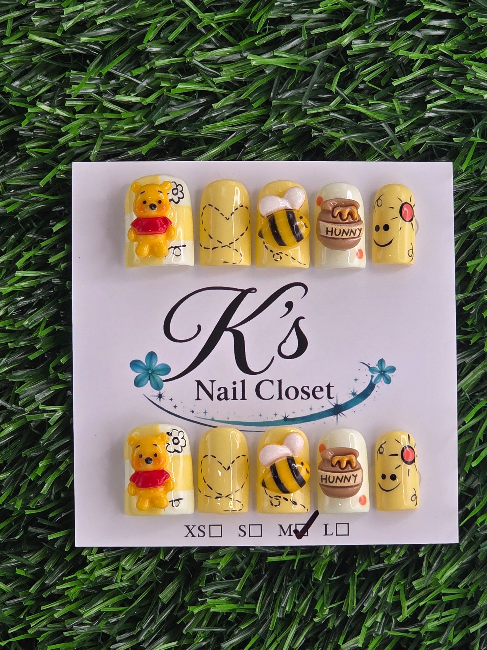 Character Set w/ Plastic Charm photo 1