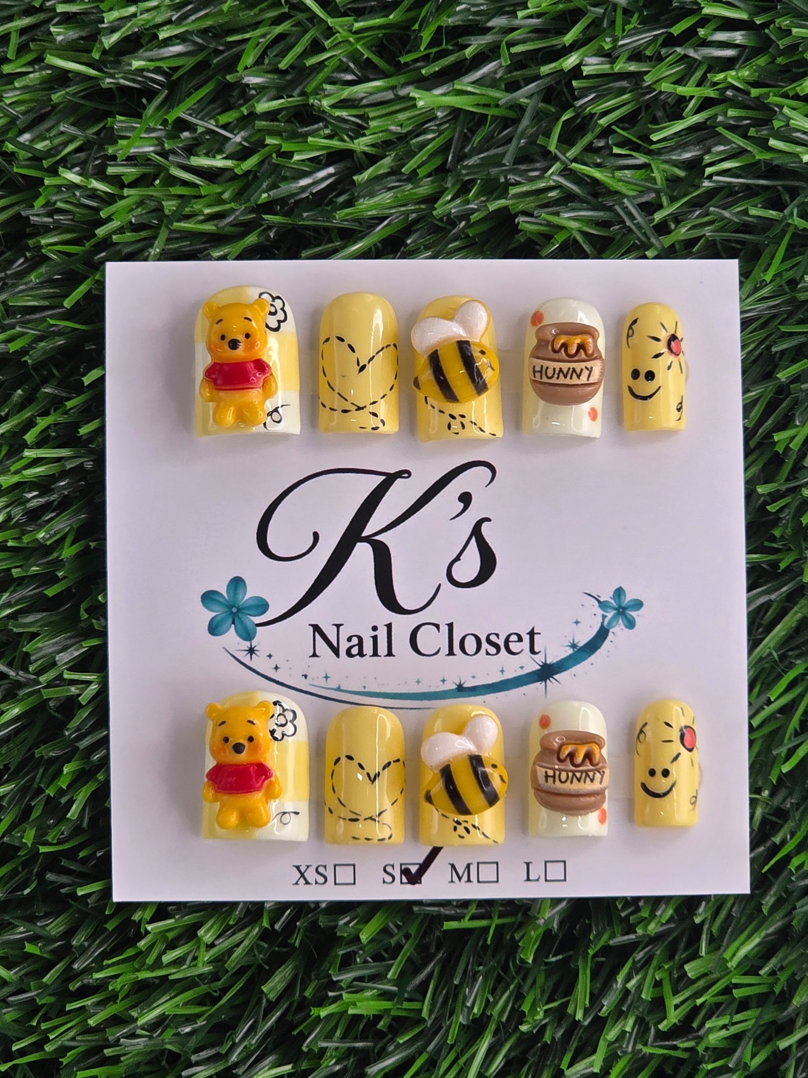 Character Set w/ Plastic Charm photo 1