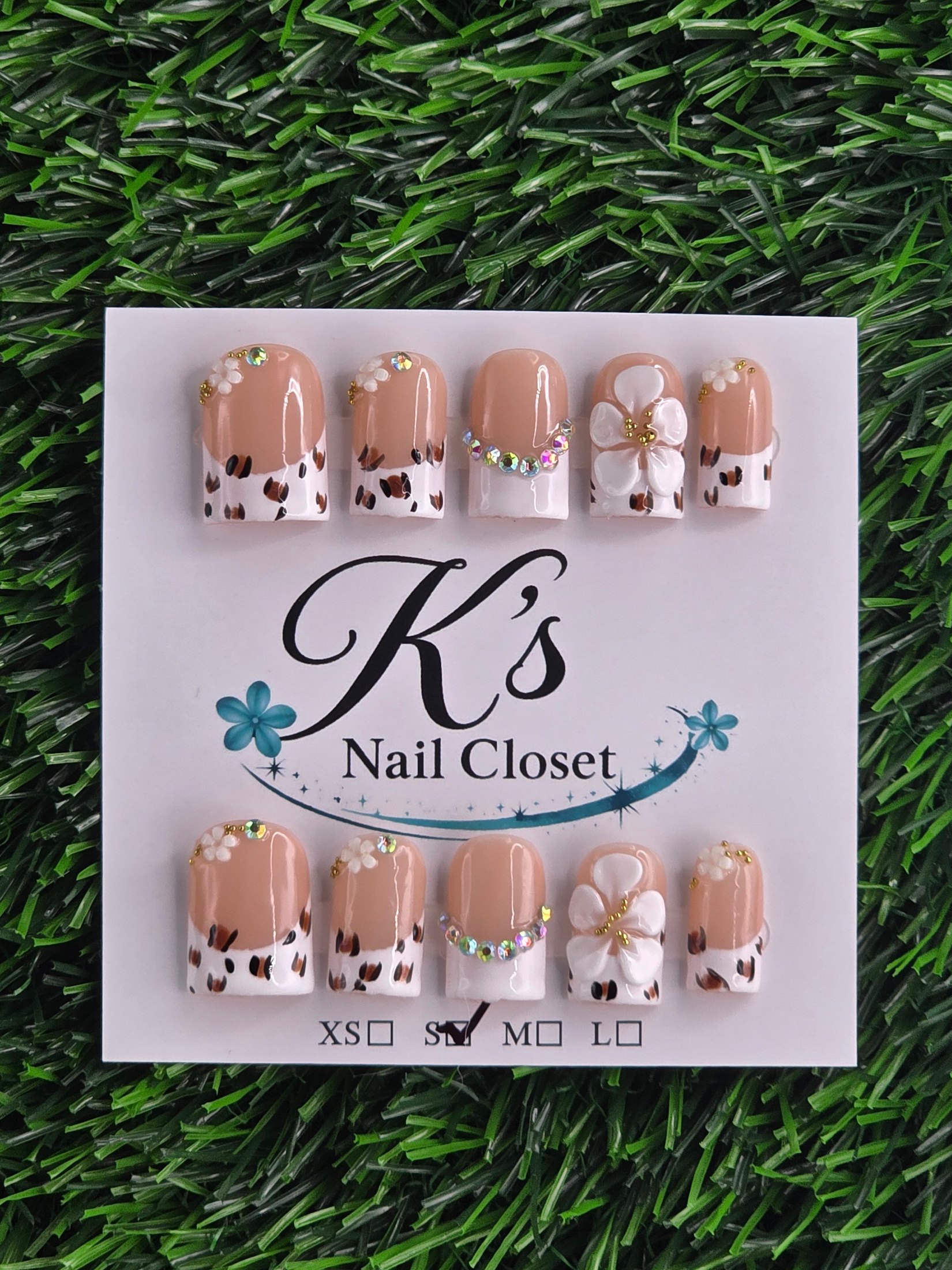 Animal Print Frenchie photo 1