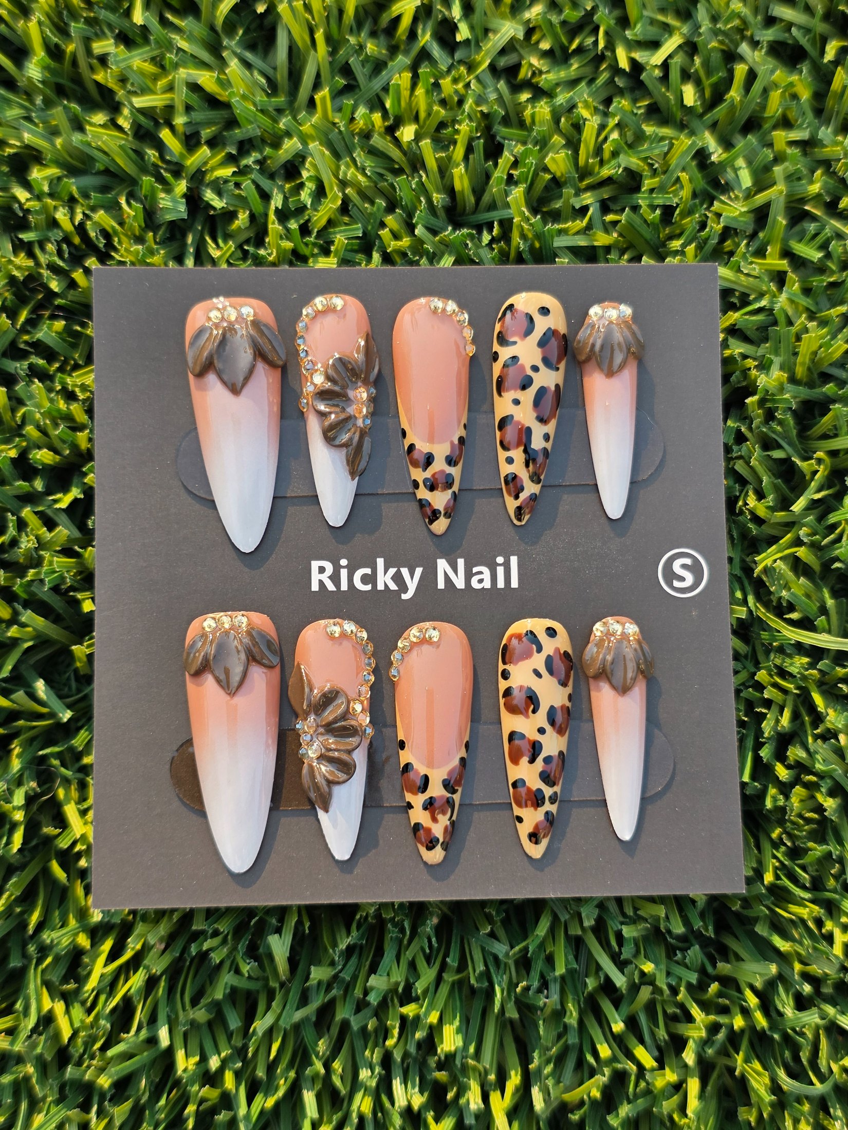 Ricky Press-On Nails - Size S