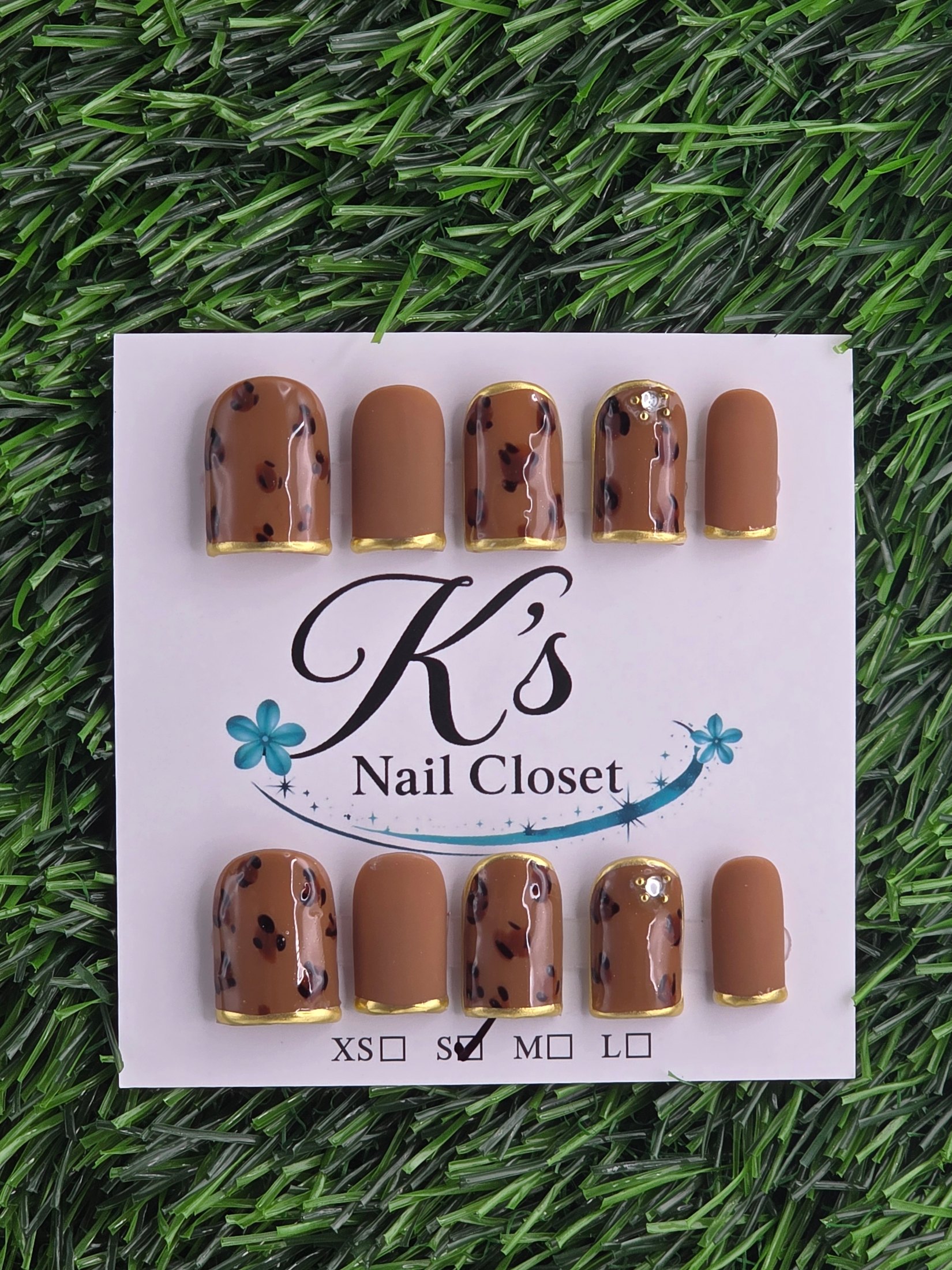 Brown Animal Print (Half Matte) photo 1