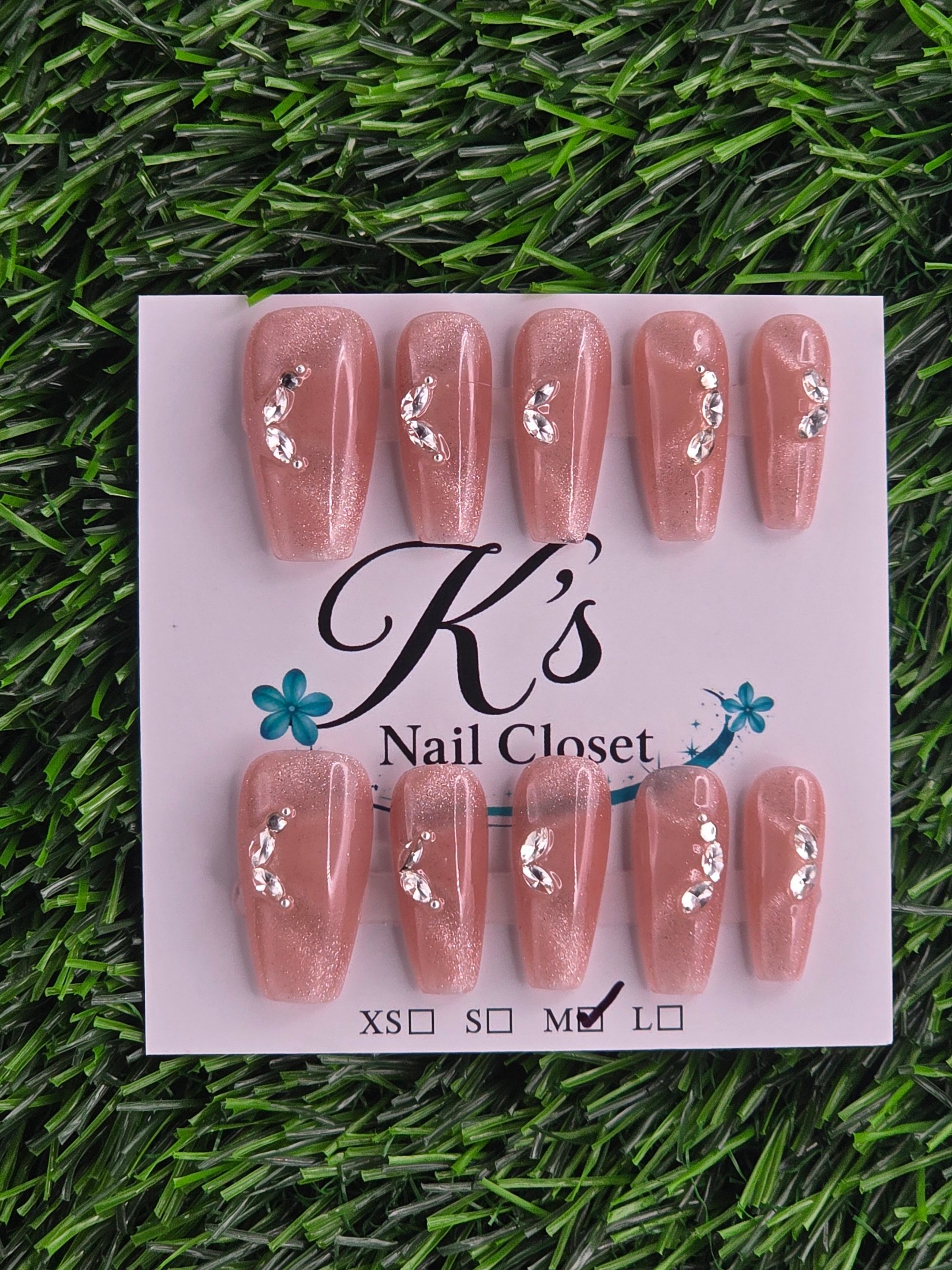 Elegant Cateye Press-On Nails - Size M