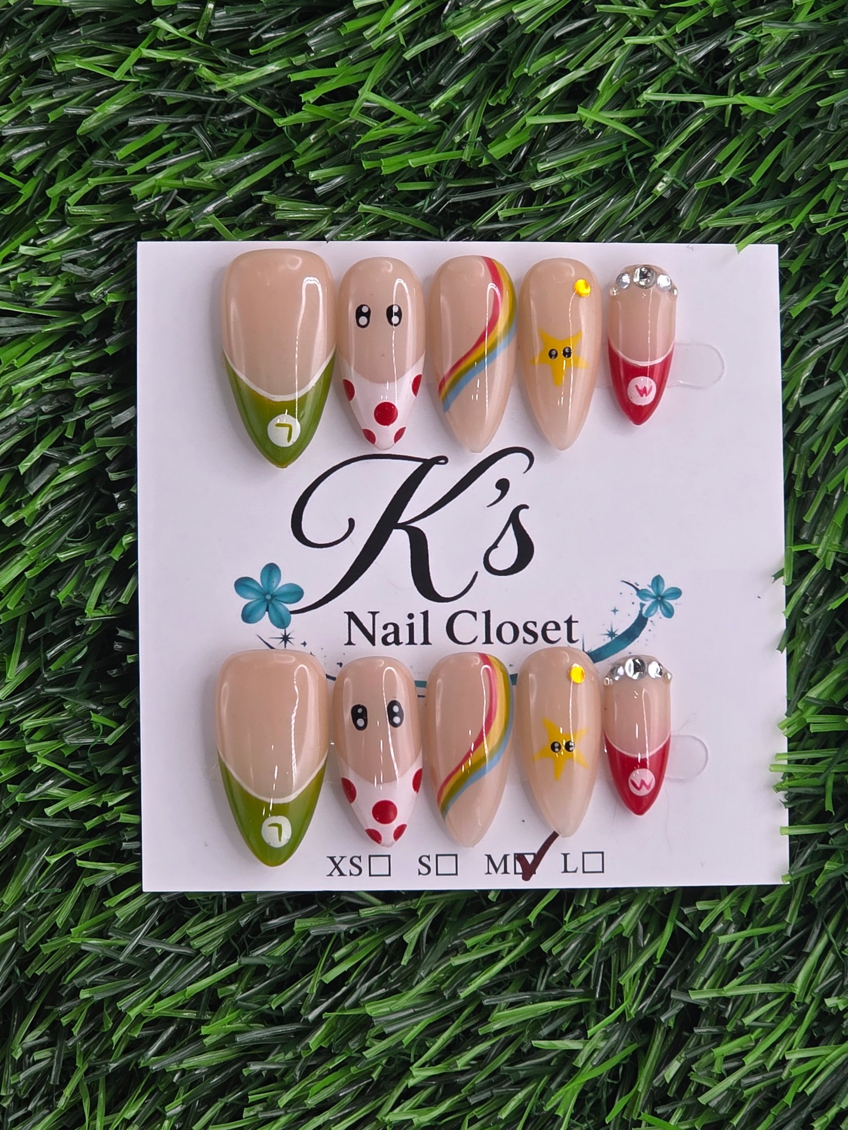 Character Themed Press-On Nails - Size M