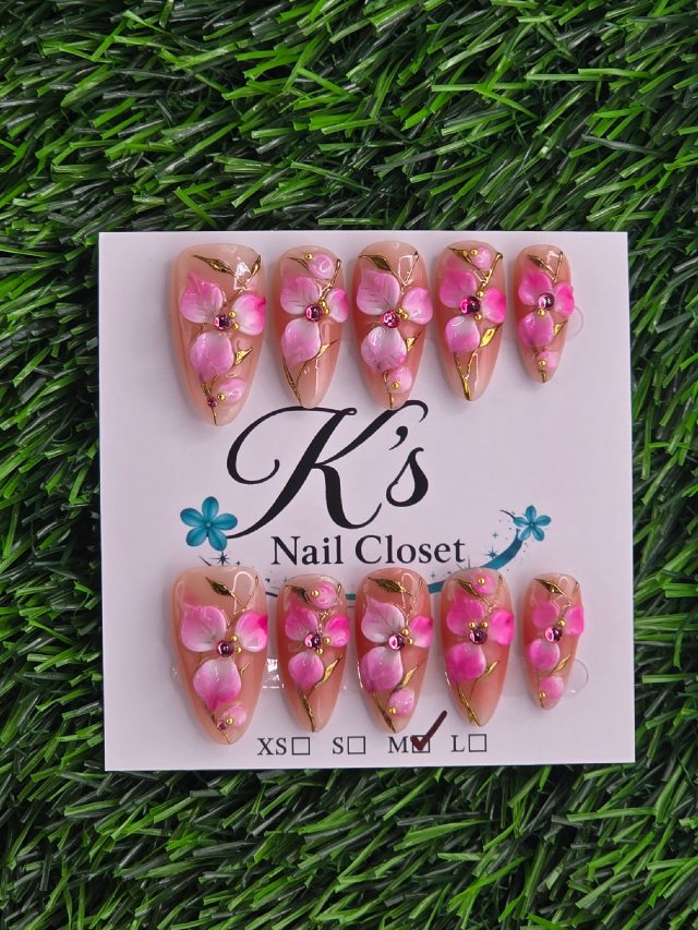 Pink Flowers w/ Gold