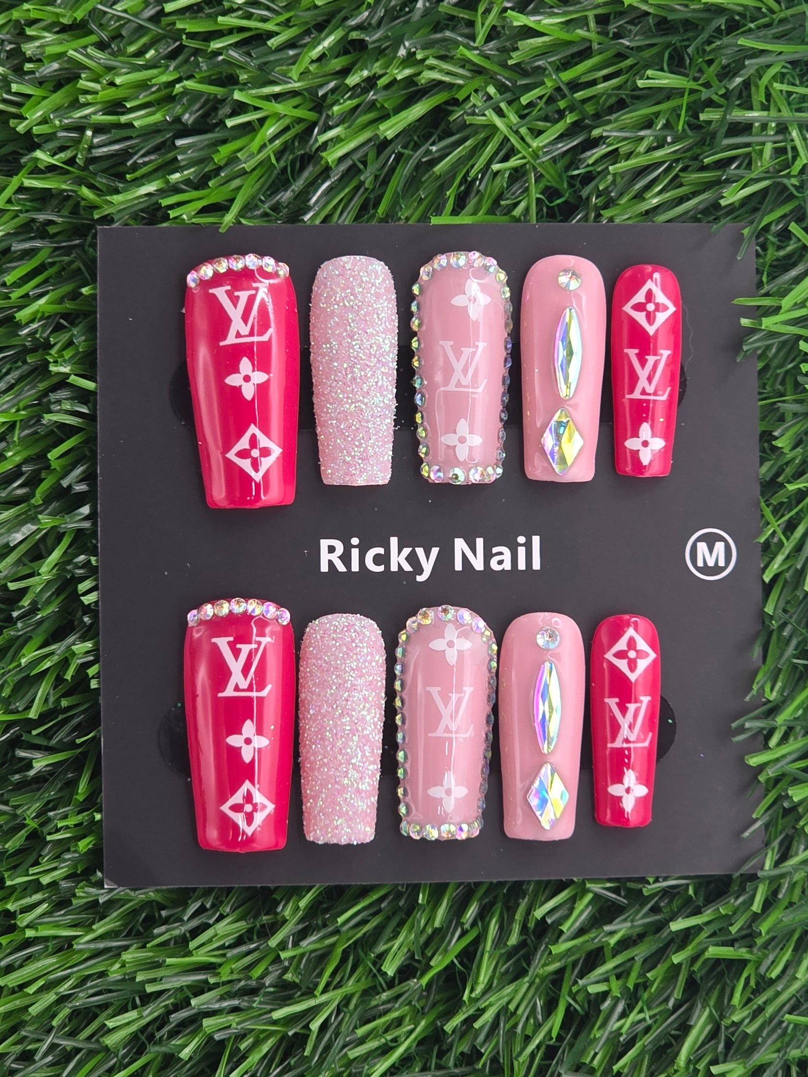 Ricky Press-On Nails - Size M