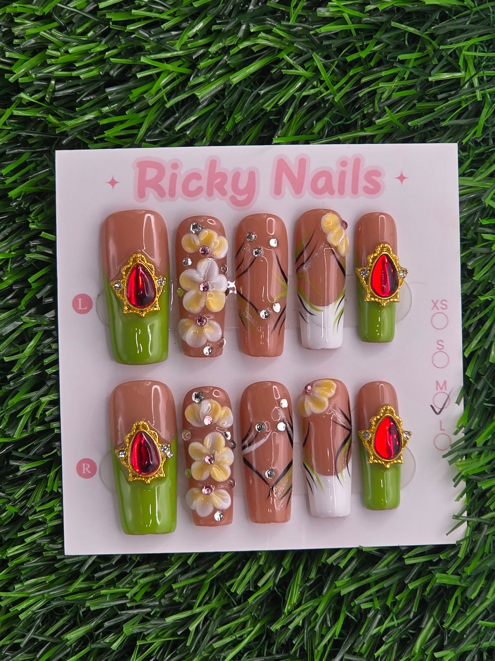 Ricky Press-On Nails - Size M