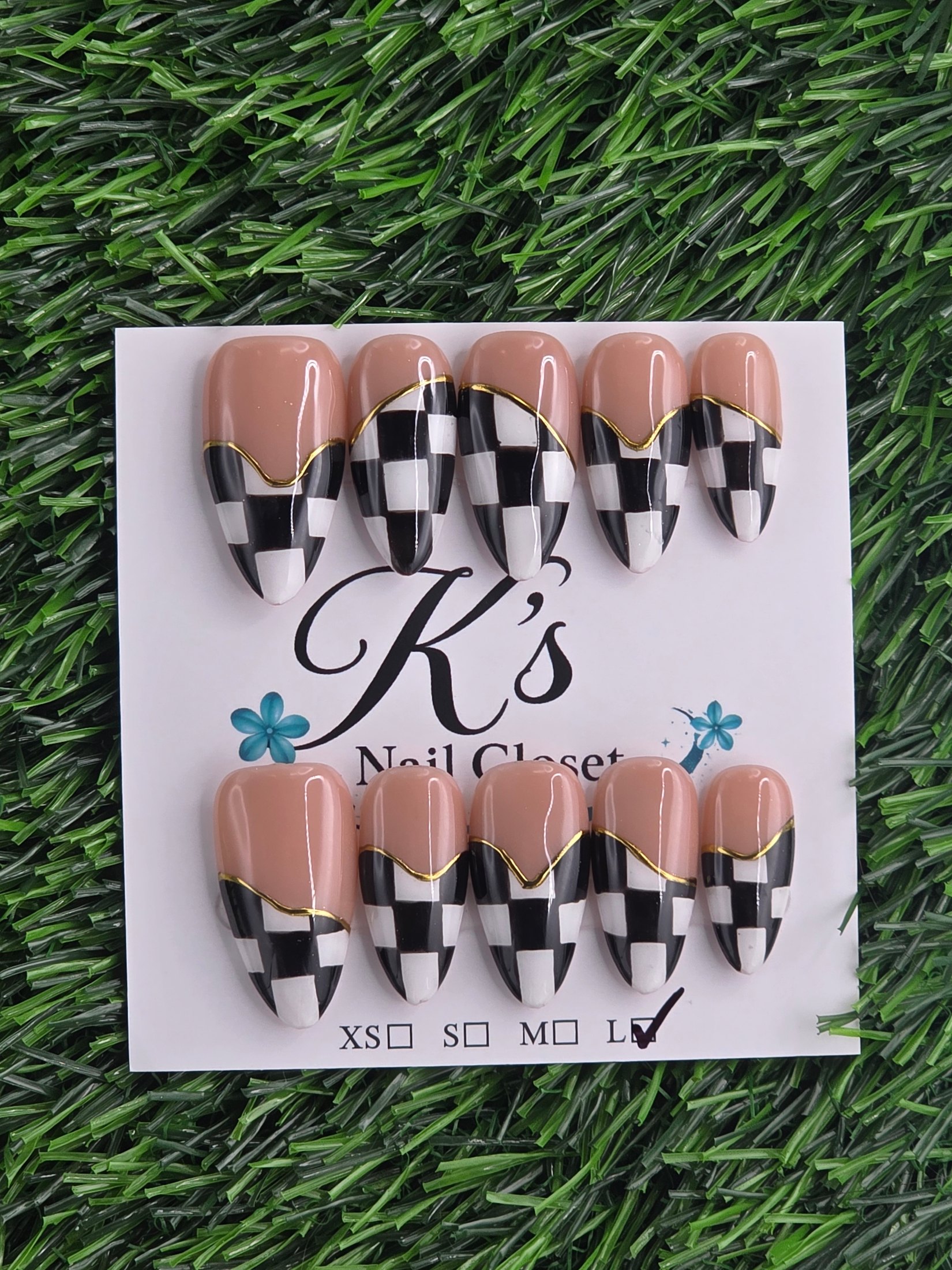 Checkered Press-On Nails - Size S, L