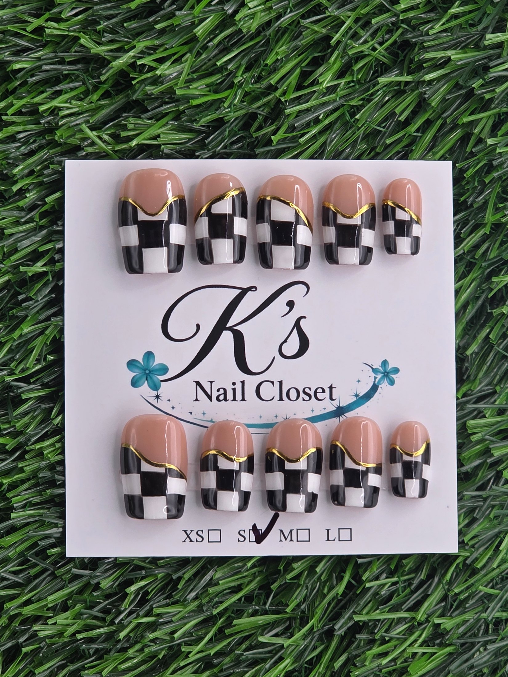 Checkered photo 1