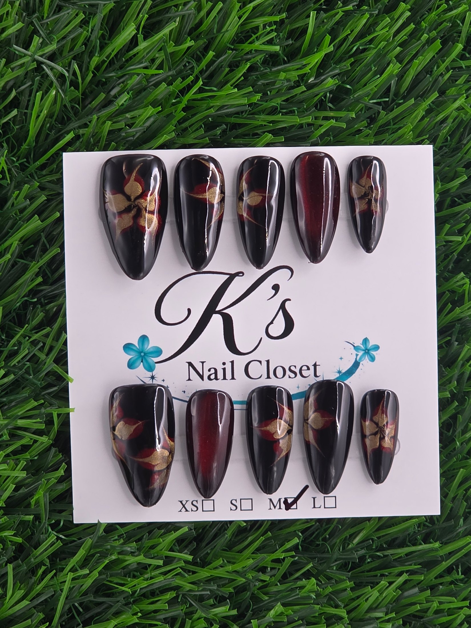 Cateye w/ Flowers Press-On Nails - Size S, M
