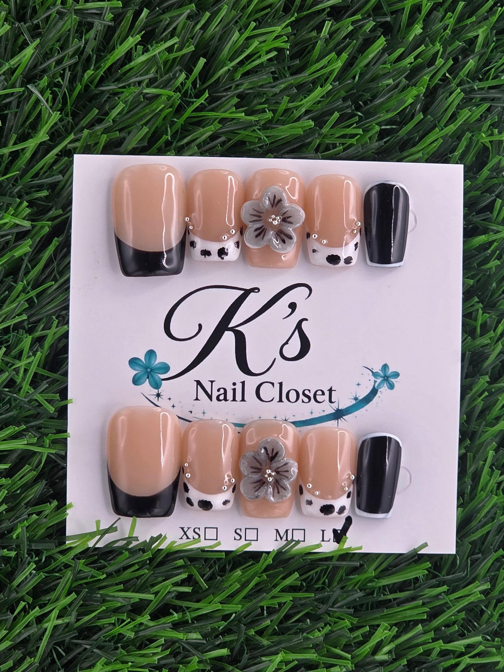 Animal Frenchie w/ Black Press-On Nails - Size L